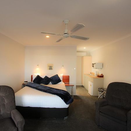 Bk'S Magnolia Motor Lodge Whanganui Extérieur photo