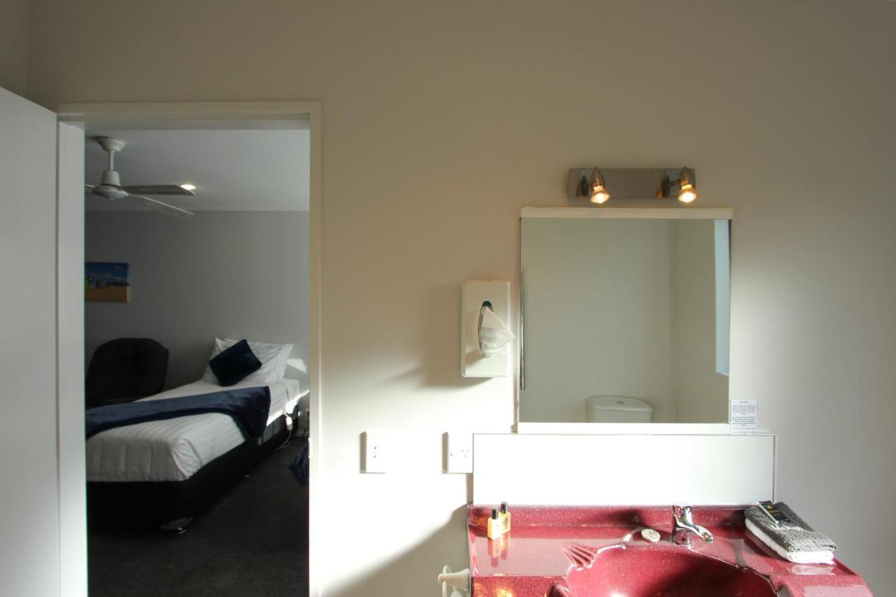 Bk'S Magnolia Motor Lodge Whanganui Extérieur photo