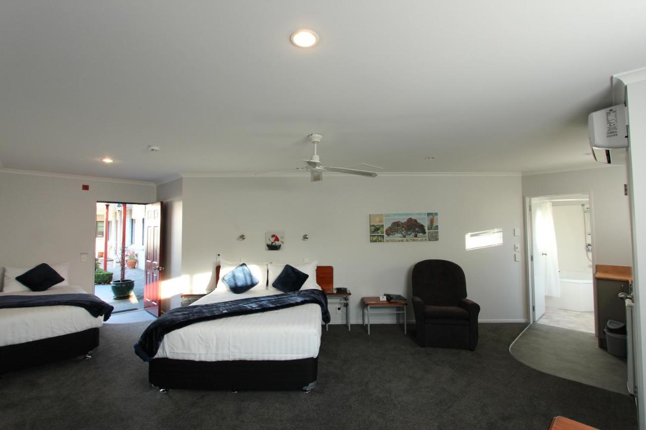 Bk'S Magnolia Motor Lodge Whanganui Extérieur photo