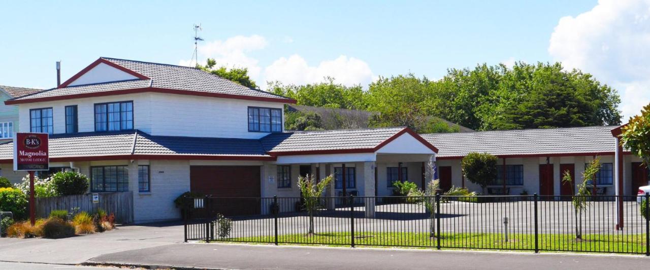 Bk'S Magnolia Motor Lodge Whanganui Extérieur photo