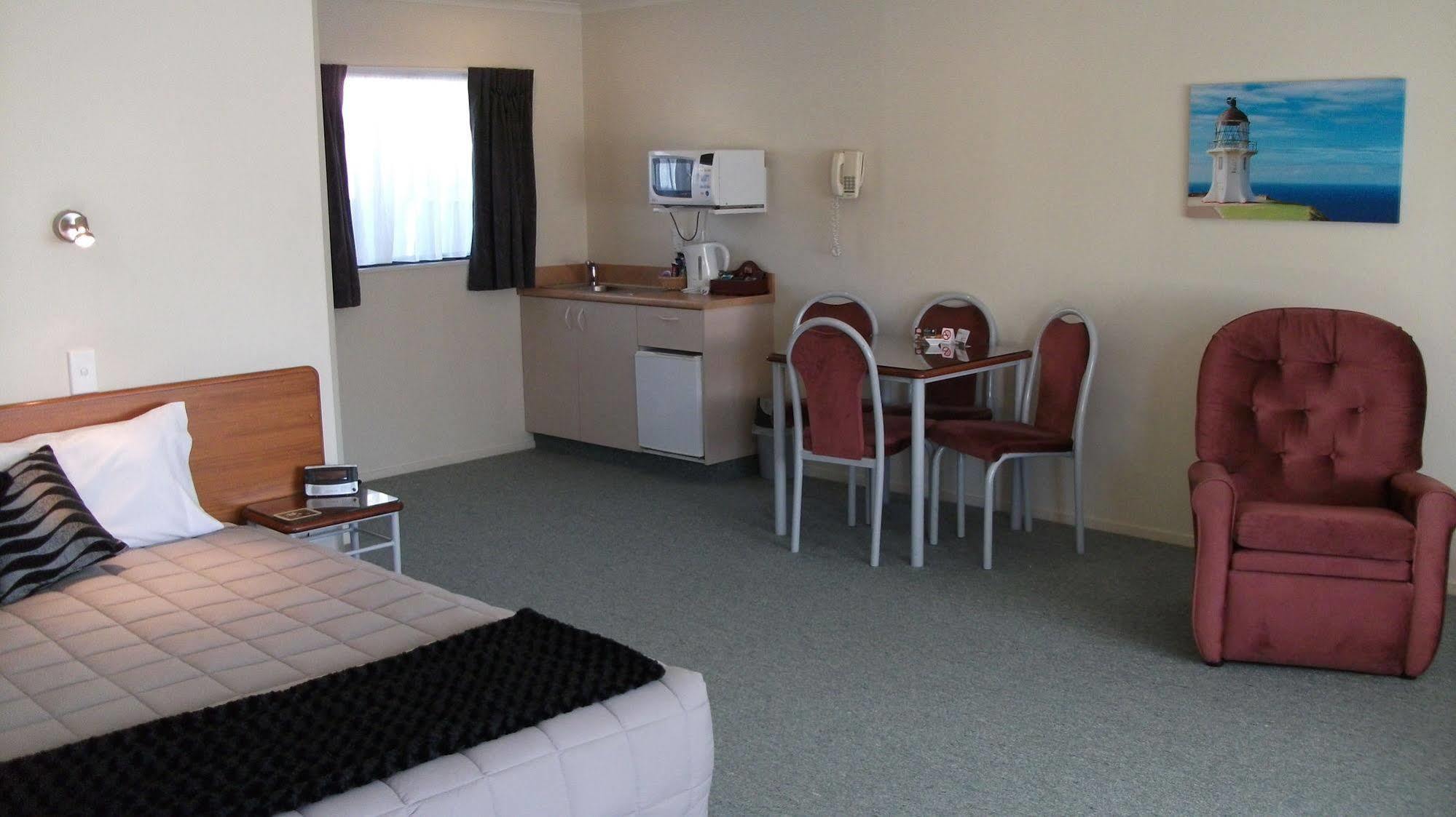 Bk'S Magnolia Motor Lodge Whanganui Extérieur photo